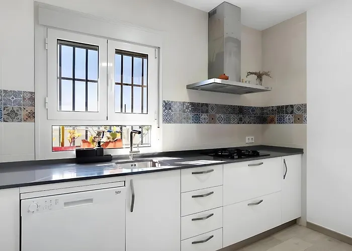 Con Piscina Privada Jardin Barbacoa Conil 木屋 *